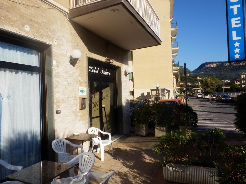 Hotel Palace Finale Ligure Εξωτερικό φωτογραφία