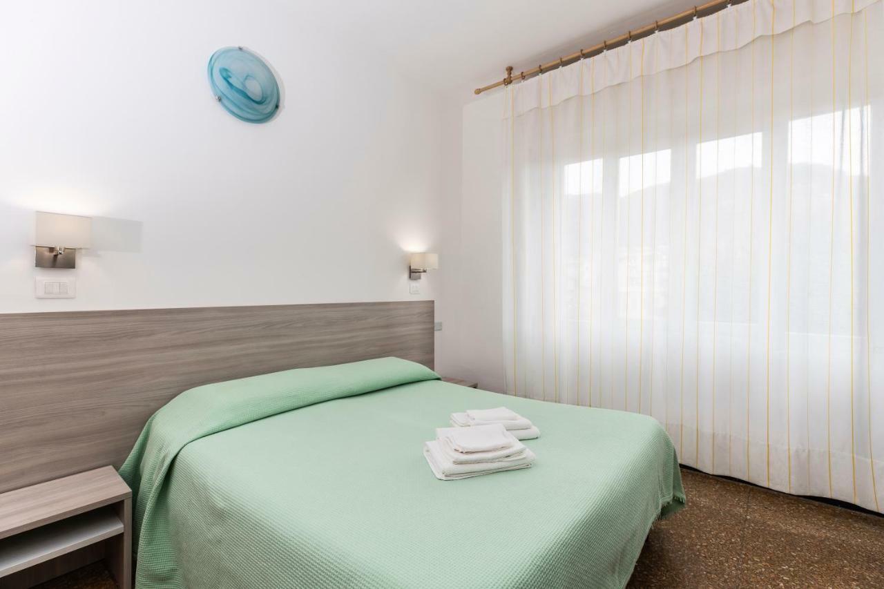 Hotel Palace Finale Ligure Εξωτερικό φωτογραφία
